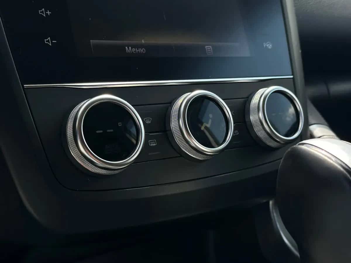 Renault Kadjar - фото 16