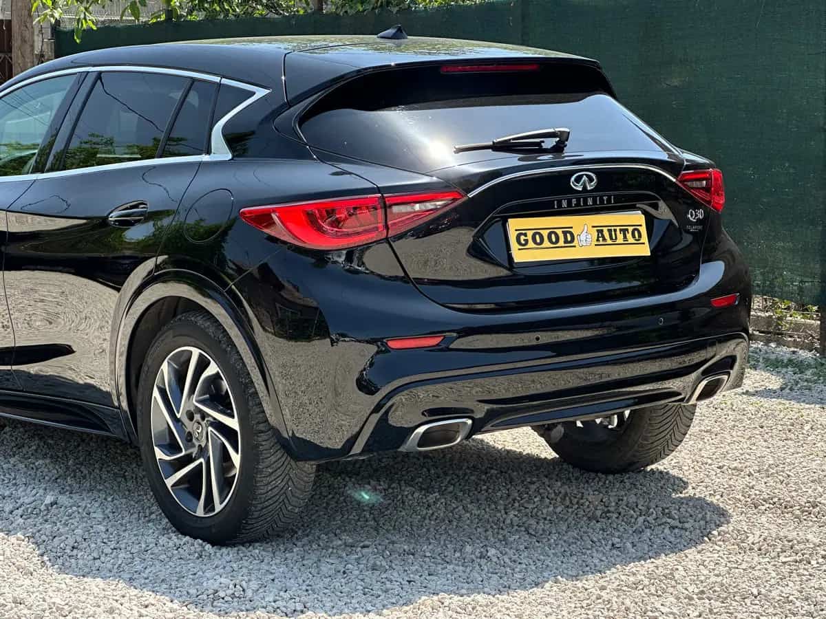 Infiniti Q30 - фото 7