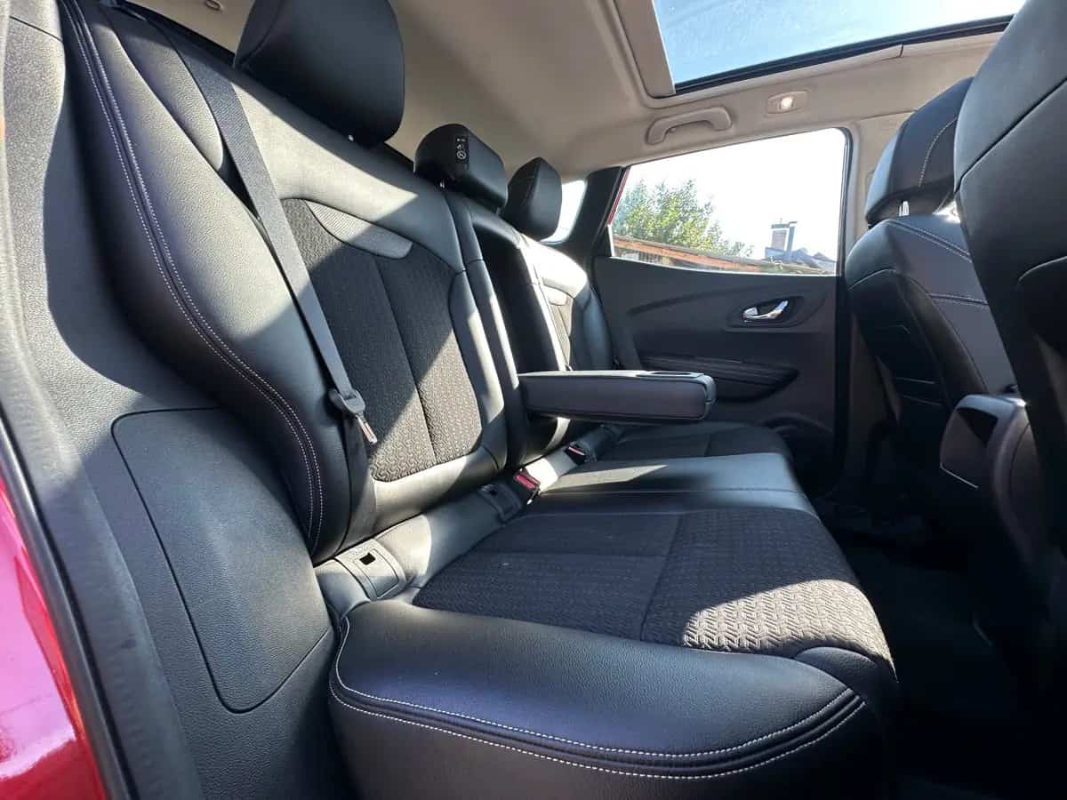 Renault Kadjar - фото 11