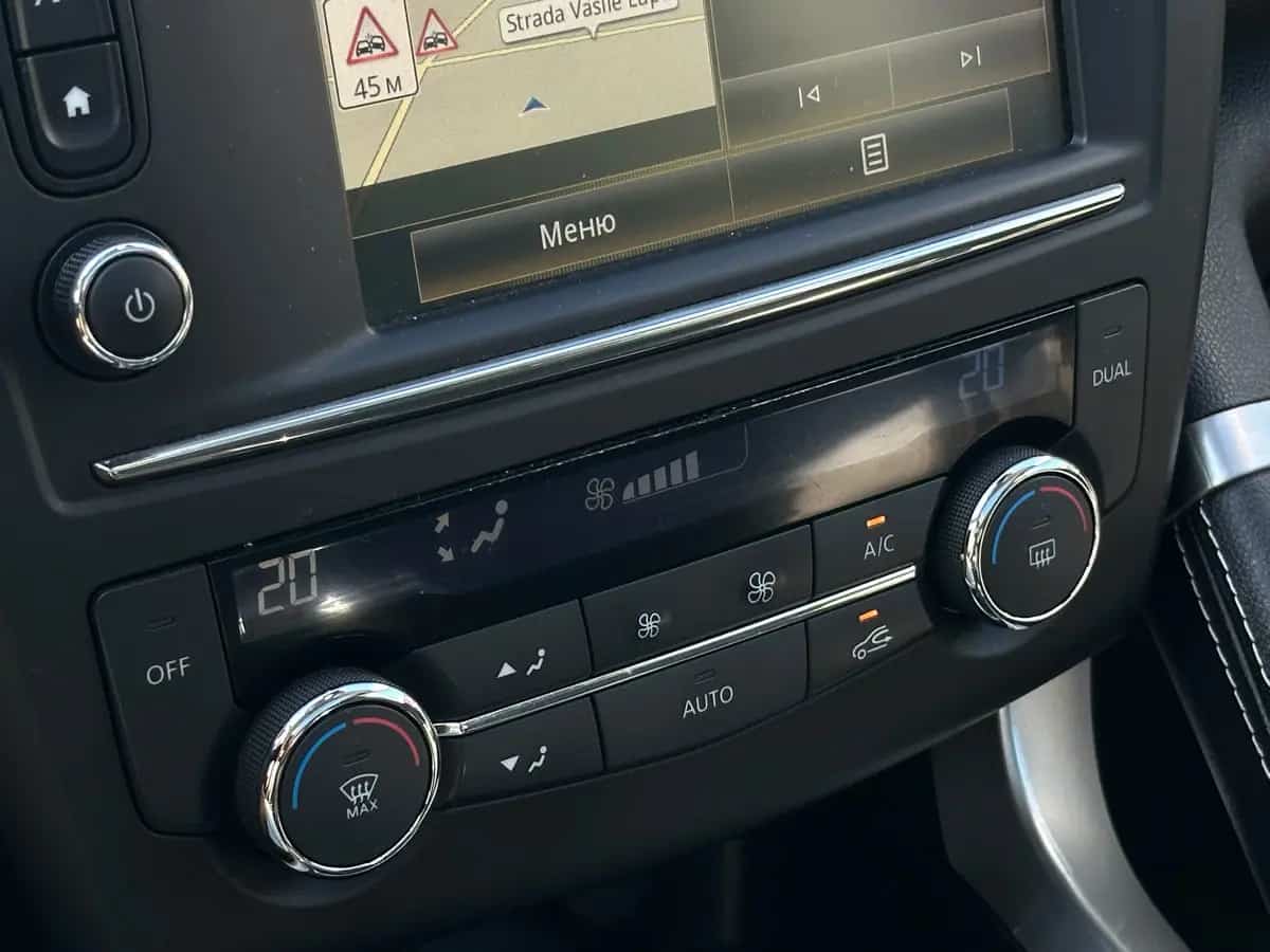 Renault Kadjar - фото 15