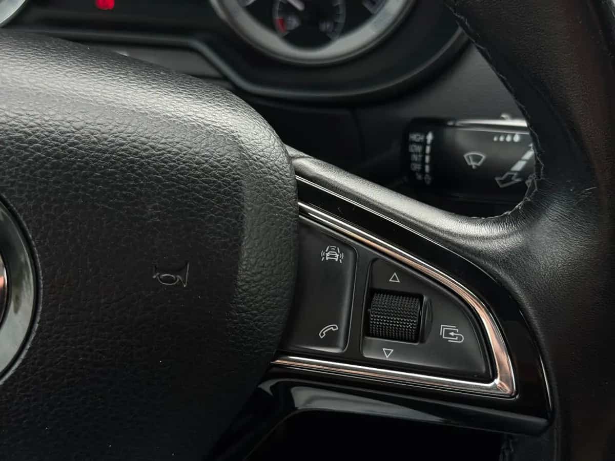 Skoda Octavia - фото 15