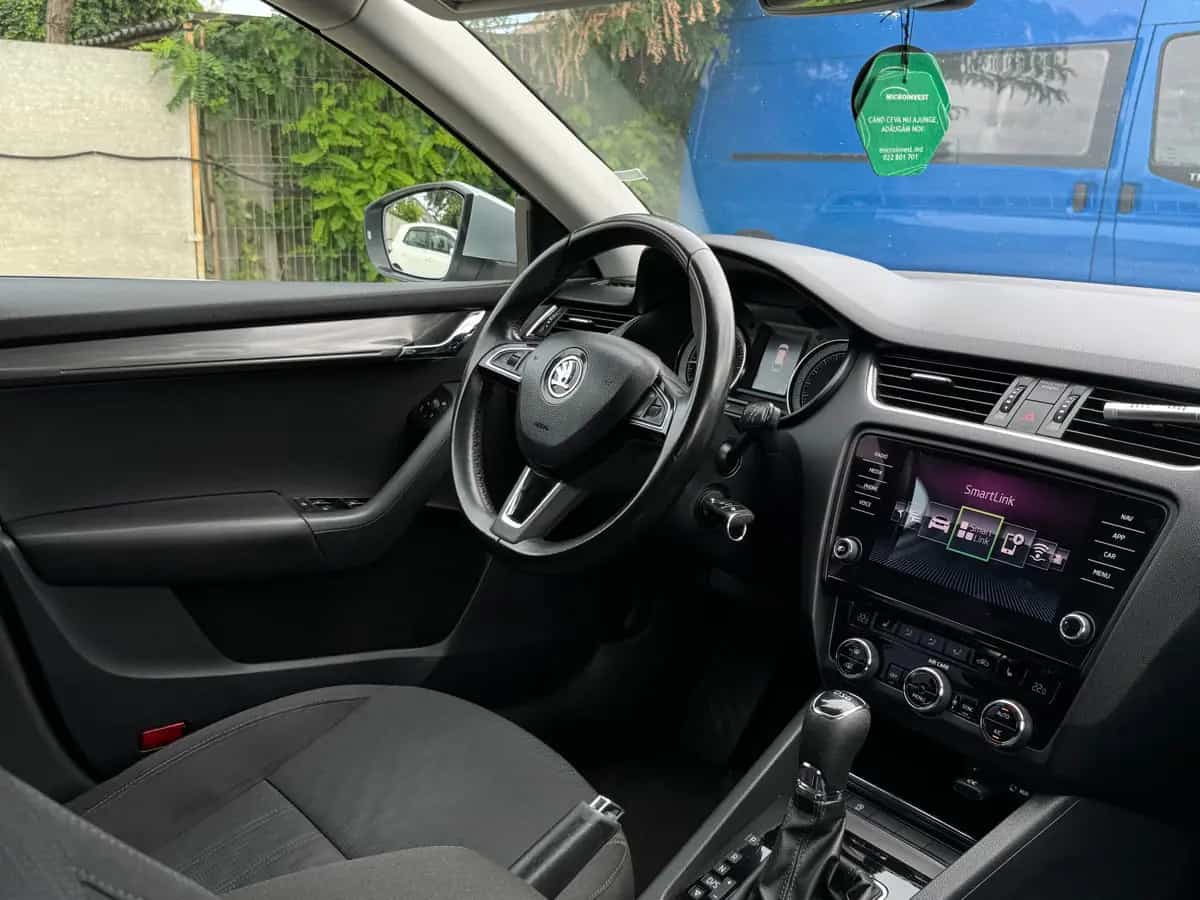 Skoda Octavia - фото 16