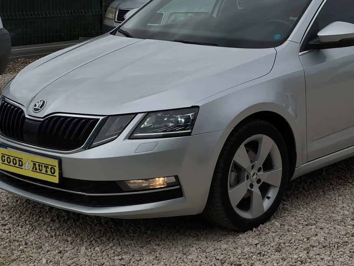Skoda Octavia - фото 4