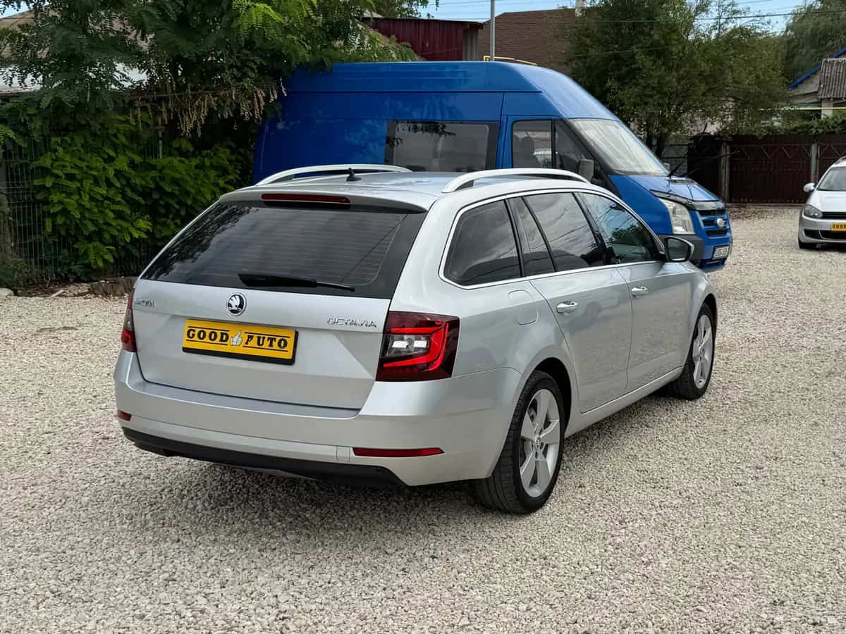 Skoda Octavia - фото 5