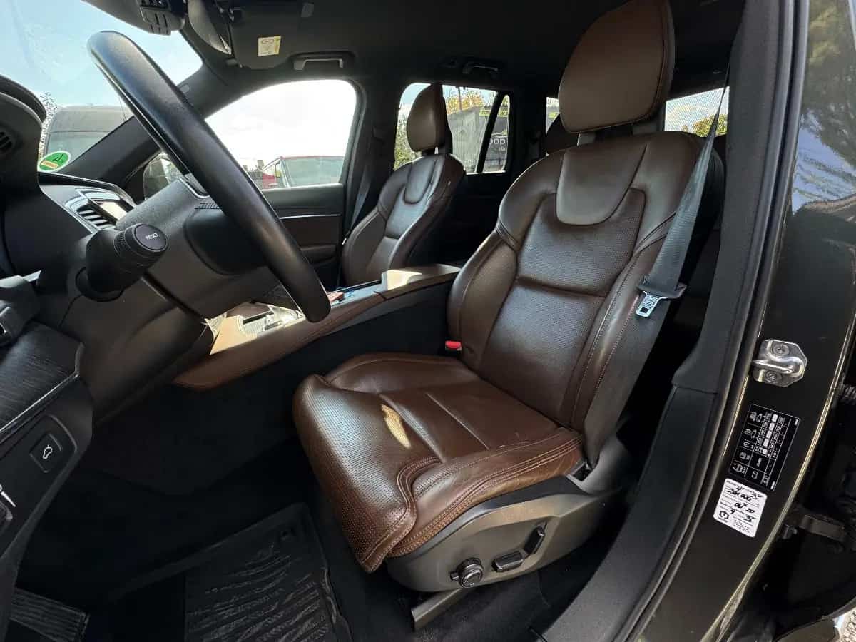 Volvo XC90 - фото 11