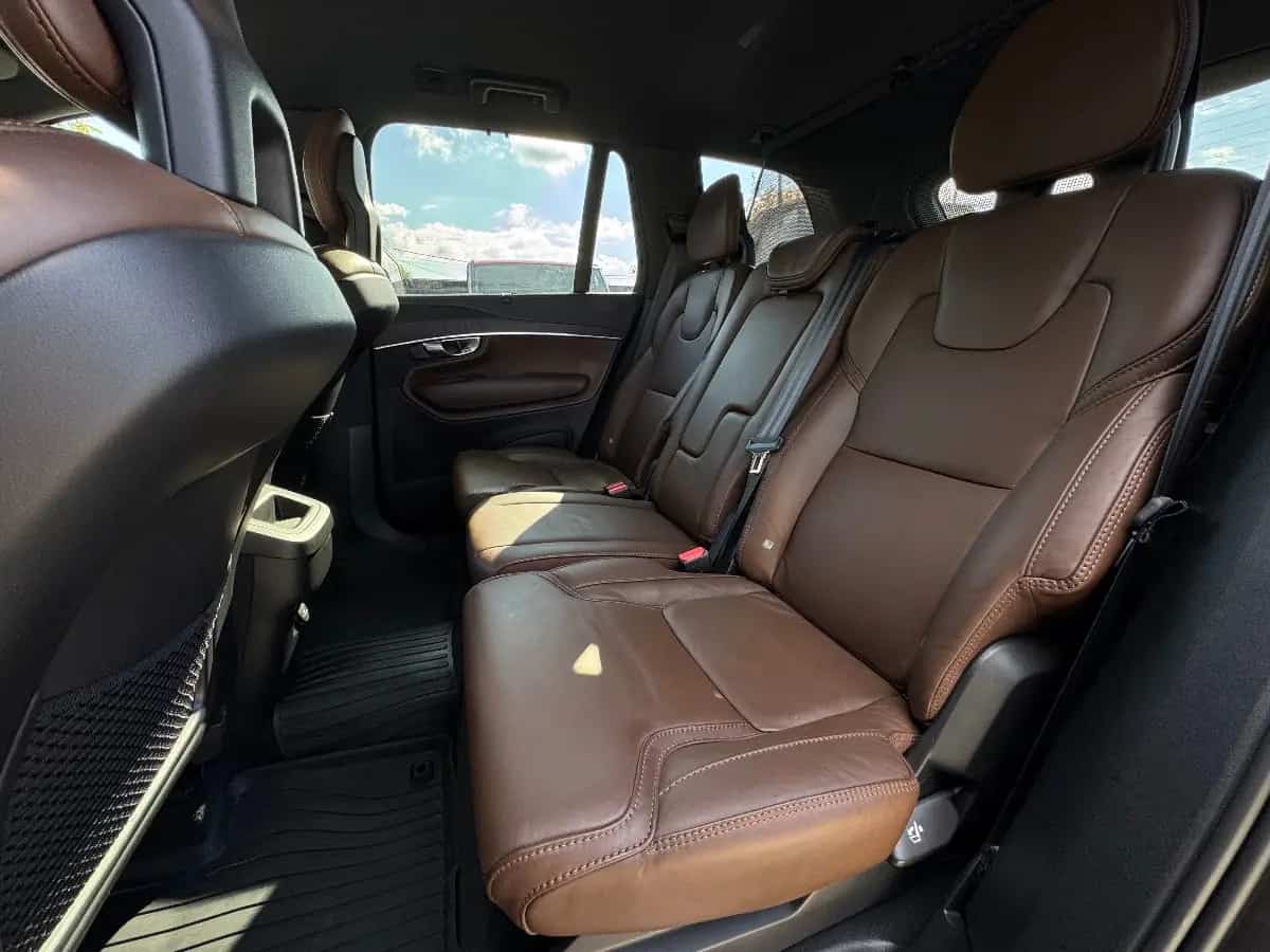 Volvo XC90 - фото 8