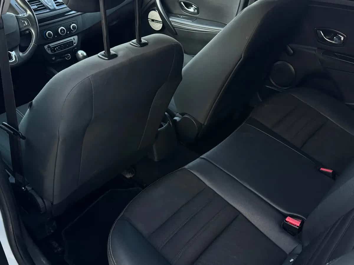 Renault Megane - фото 7