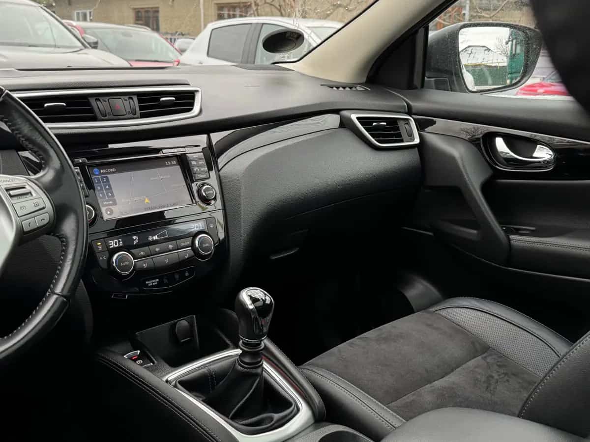 Nissan Qashqai - фото 12