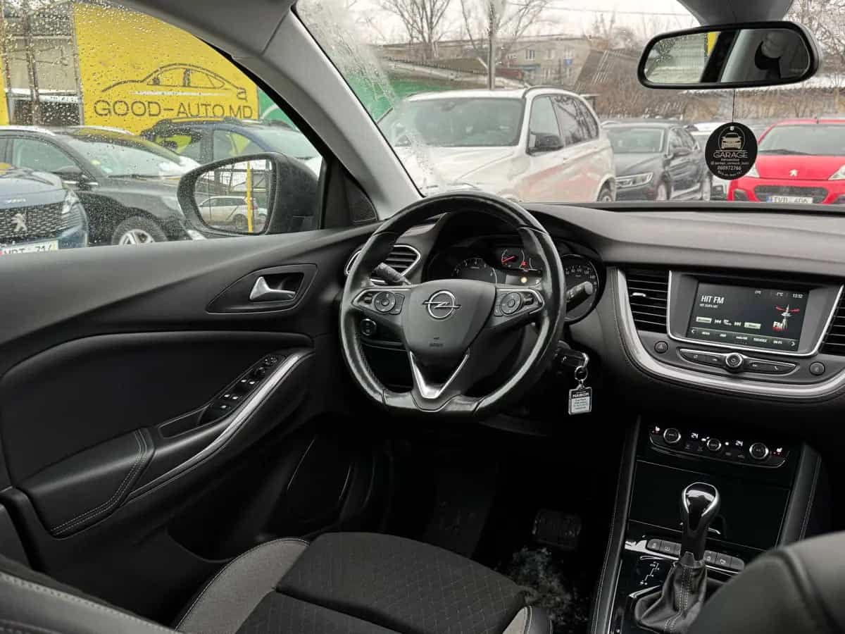 Opel Grandland X - фото 17