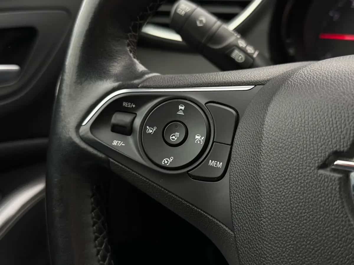 Opel Grandland X - фото 18