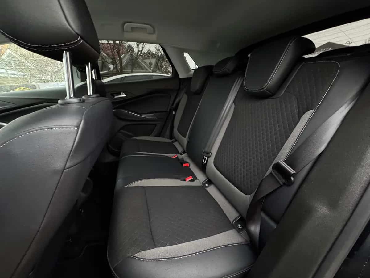 Opel Grandland X - фото 9