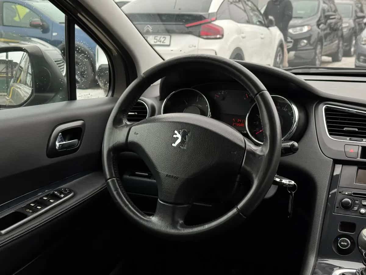 Peugeot 5008 - фото 16