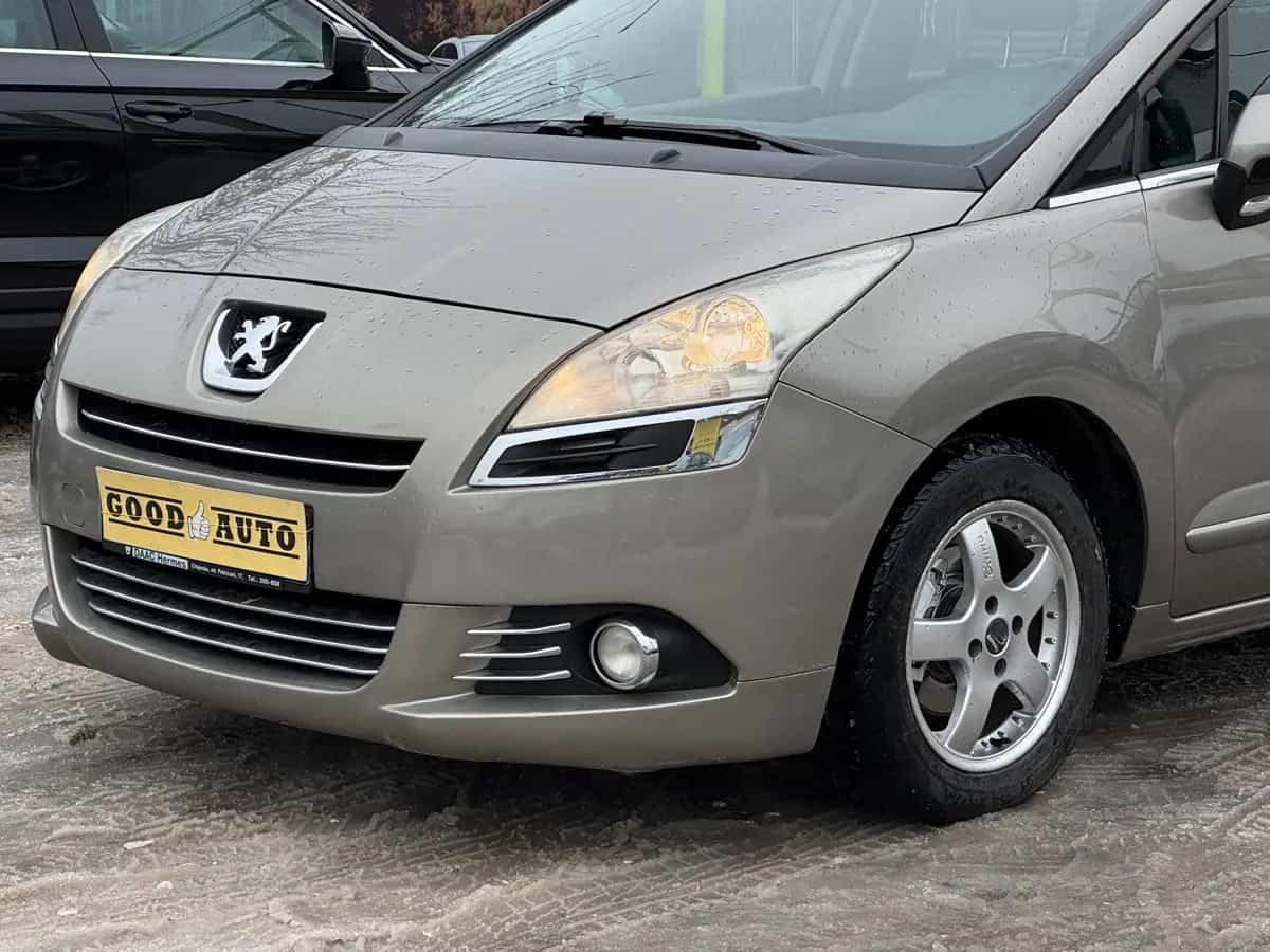 Peugeot 5008 - фото 4