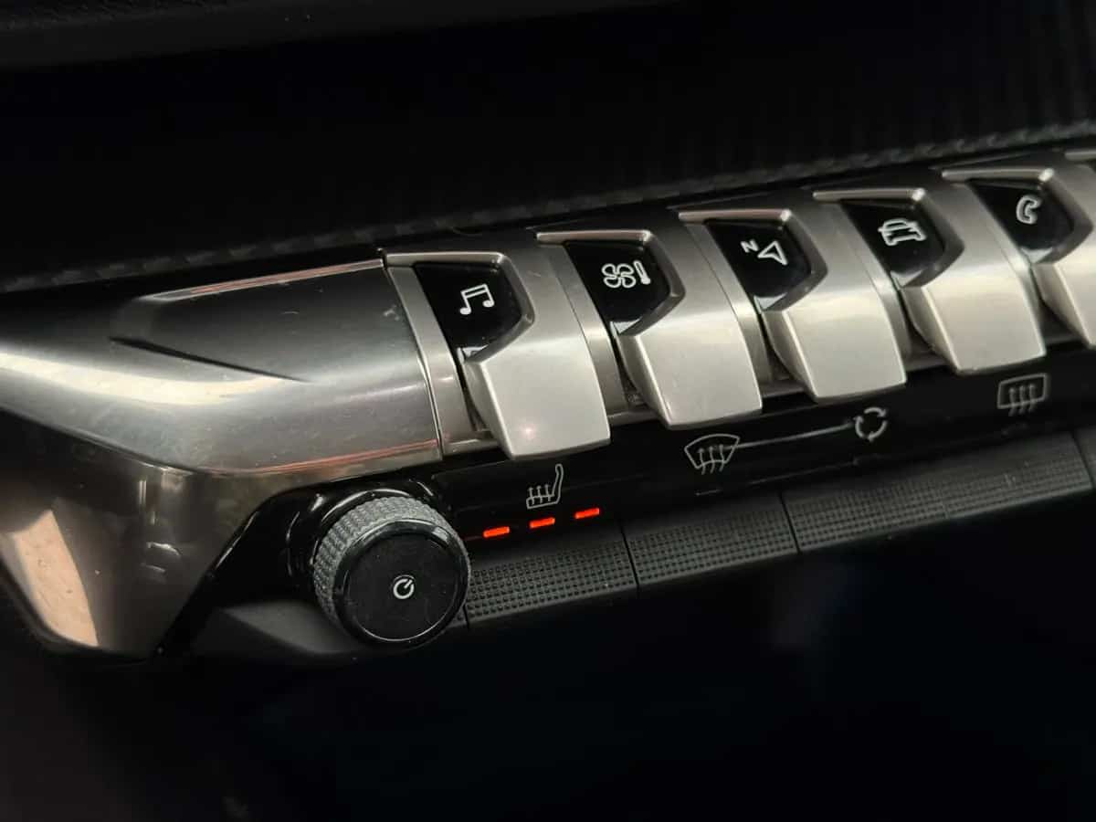 Peugeot 3008 - фото 16