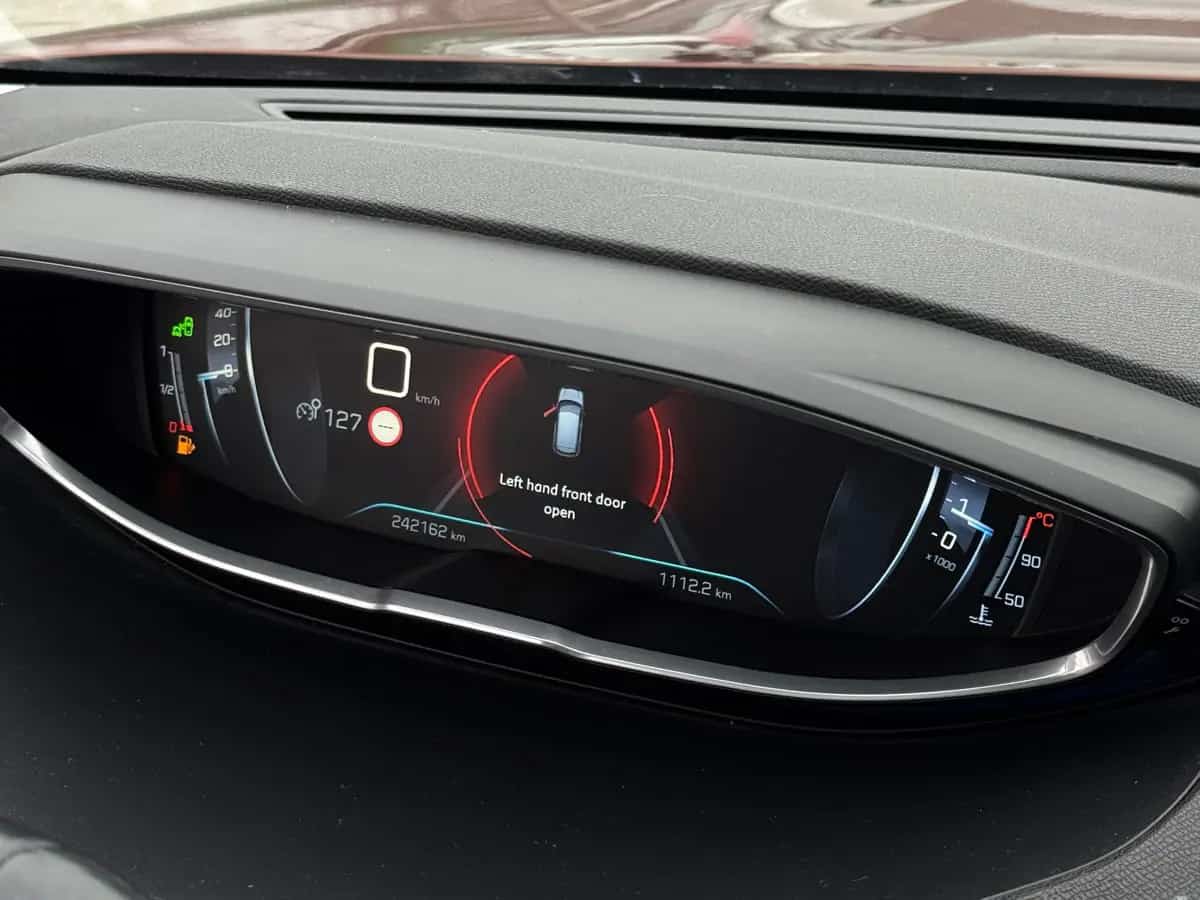 Peugeot 3008 - фото 18