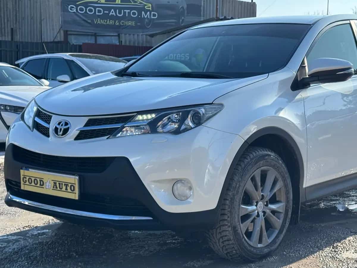 Toyota Rav 4 - фото 4