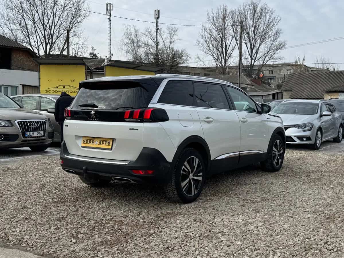 Peugeot 5008 - фото 6