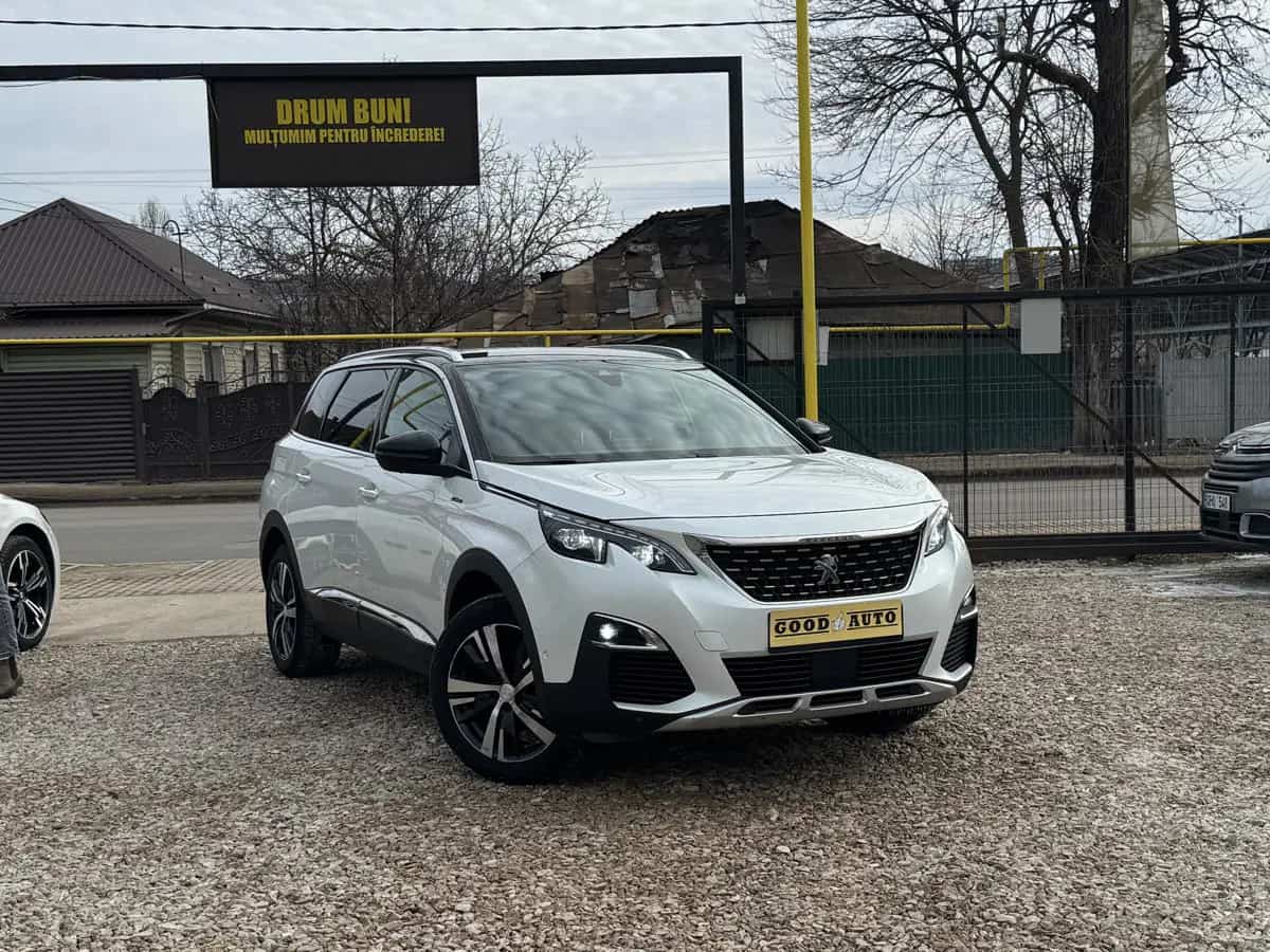 Peugeot 5008 - фото 1