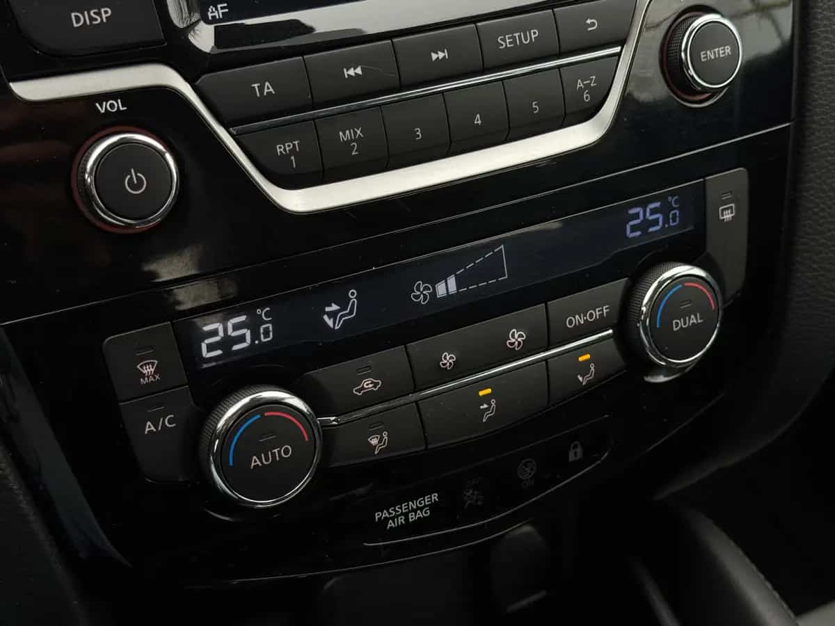 Nissan Qashqai - фото 14