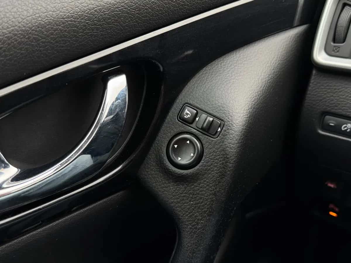 Nissan Qashqai - фото 16