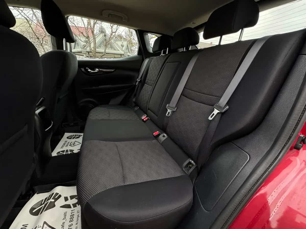 Nissan Qashqai - фото 9