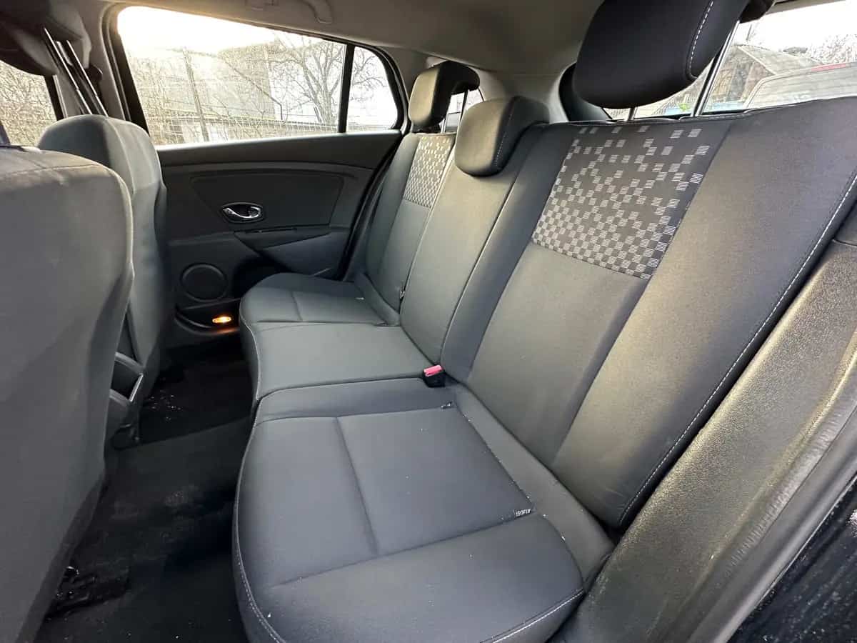 Renault Megane - фото 9