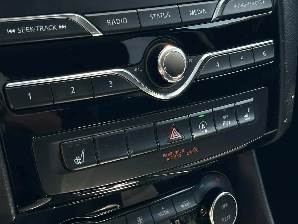 Infiniti Q30 - fotografia 14