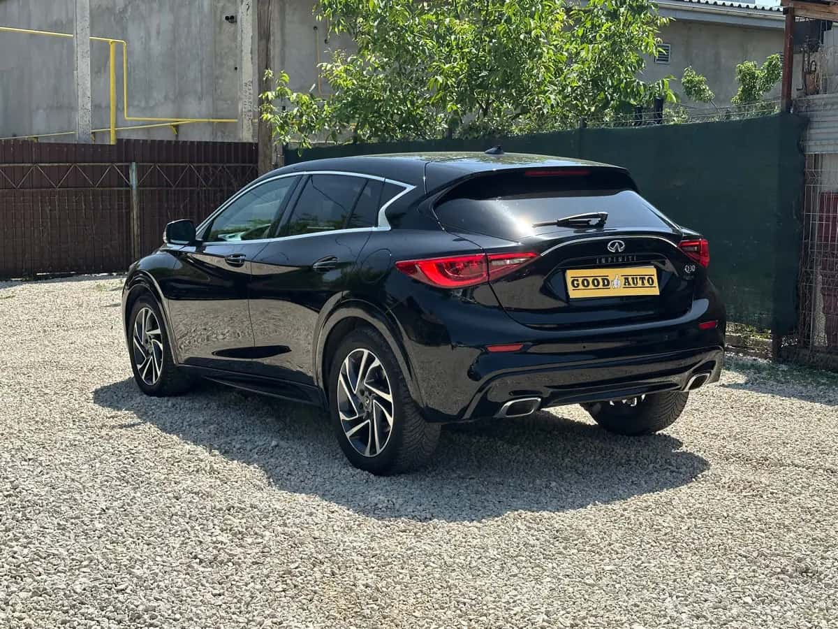 Infiniti Q30 - fotografia 6