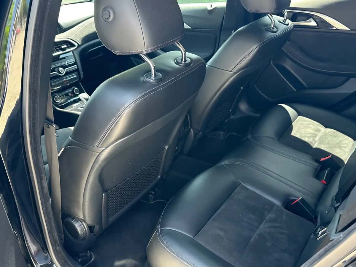 Infiniti Q30 - fotografia 8