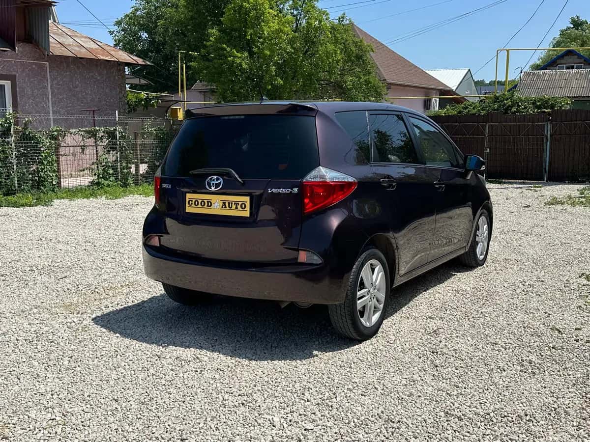 Toyota Verso-S - фото 5