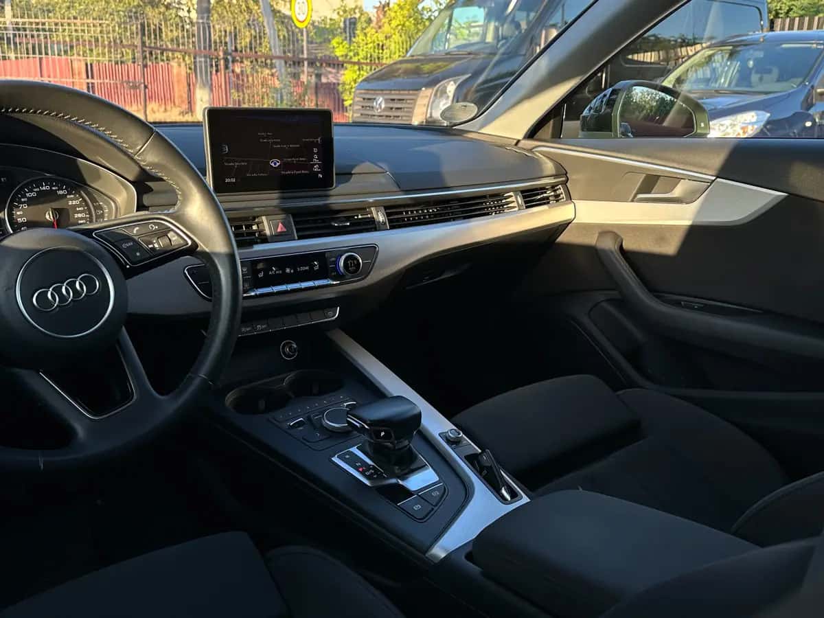 Audi A4 - fotografia 12