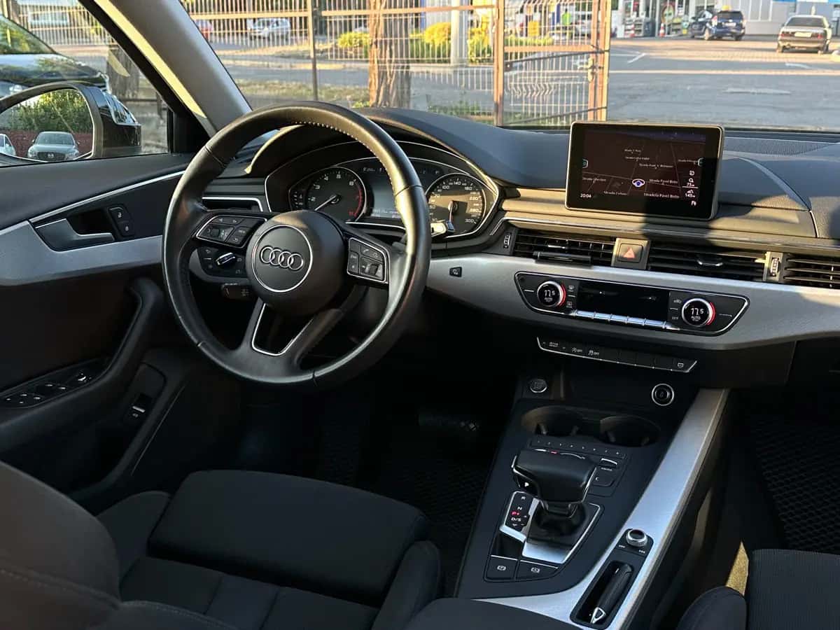 Audi A4 - fotografia 18