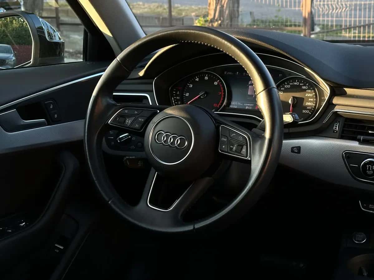 Audi A4 - fotografia 19