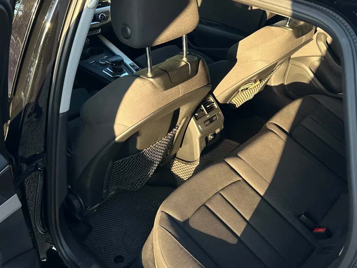 Audi A4 - fotografia 9