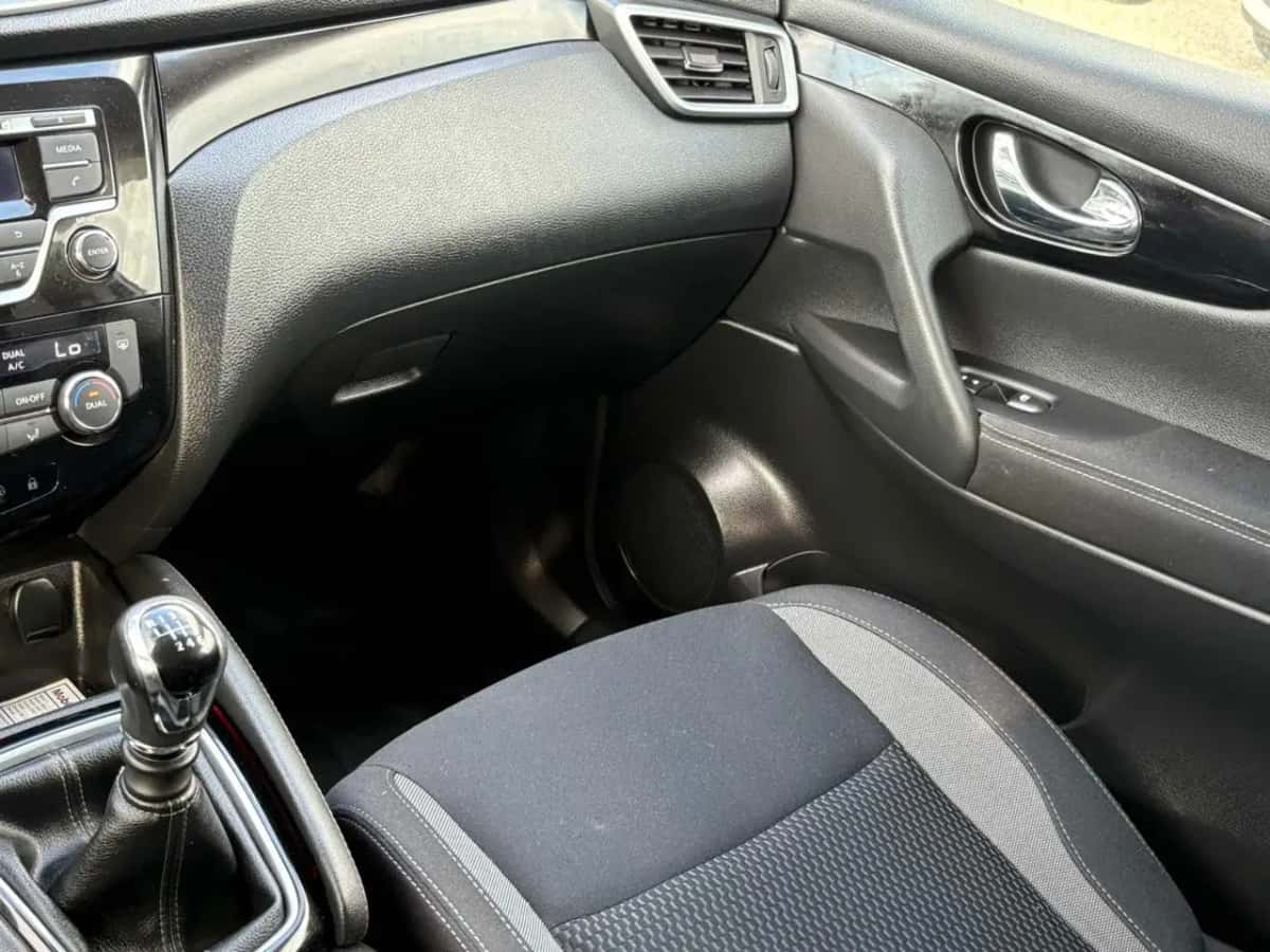 Nissan Qashqai - fotografia 11