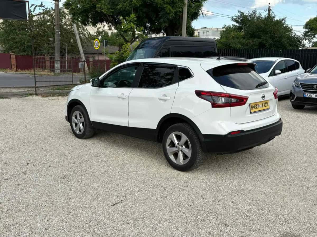 Nissan Qashqai - fotografia 5