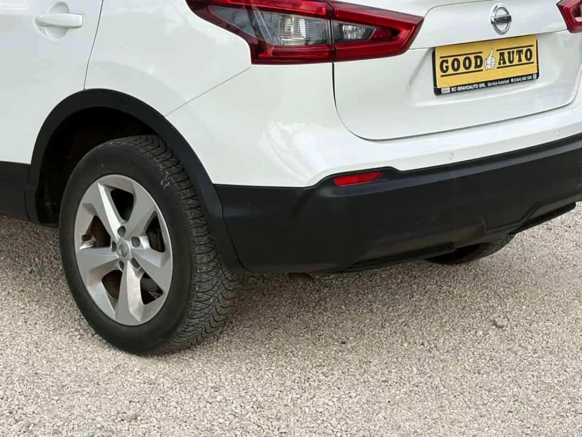 Nissan Qashqai - fotografia 7