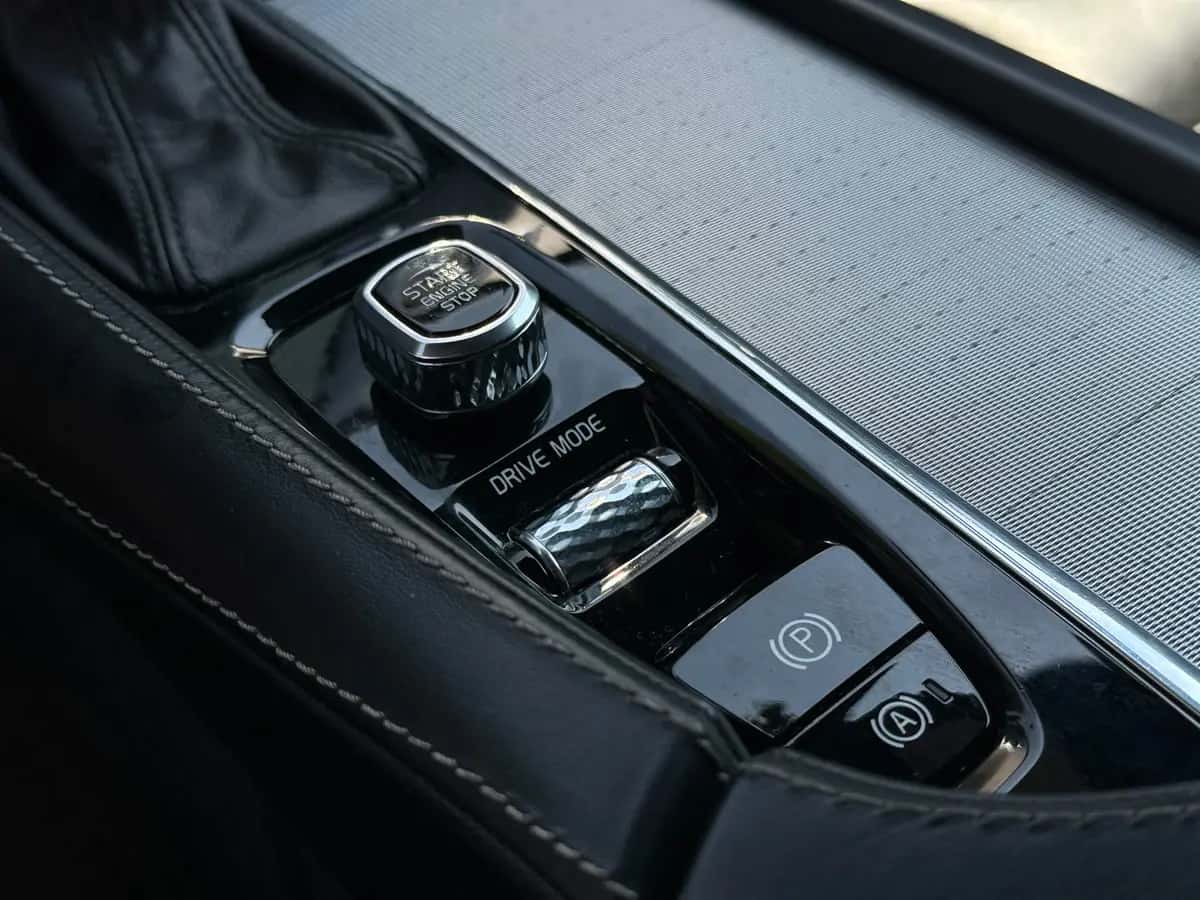 Volvo XC90 - fotografia 15