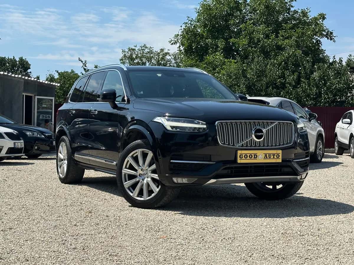 Volvo XC90 - fotografia 1