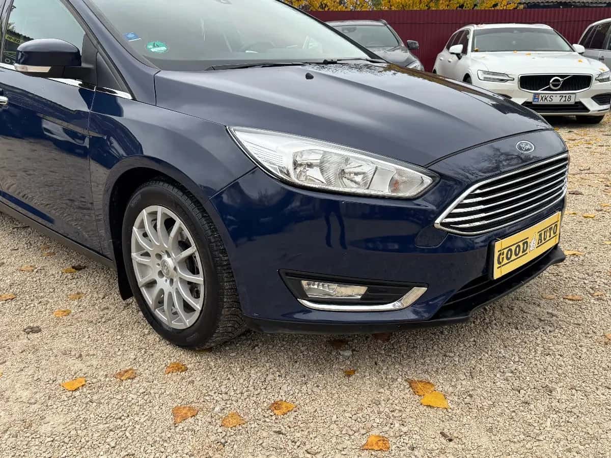 Ford Focus - fotografia 2