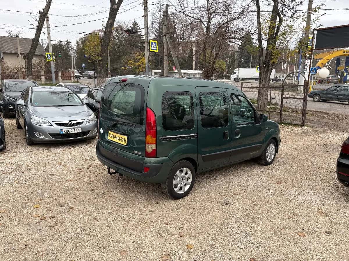 Renault Kangoo - fotografia 5
