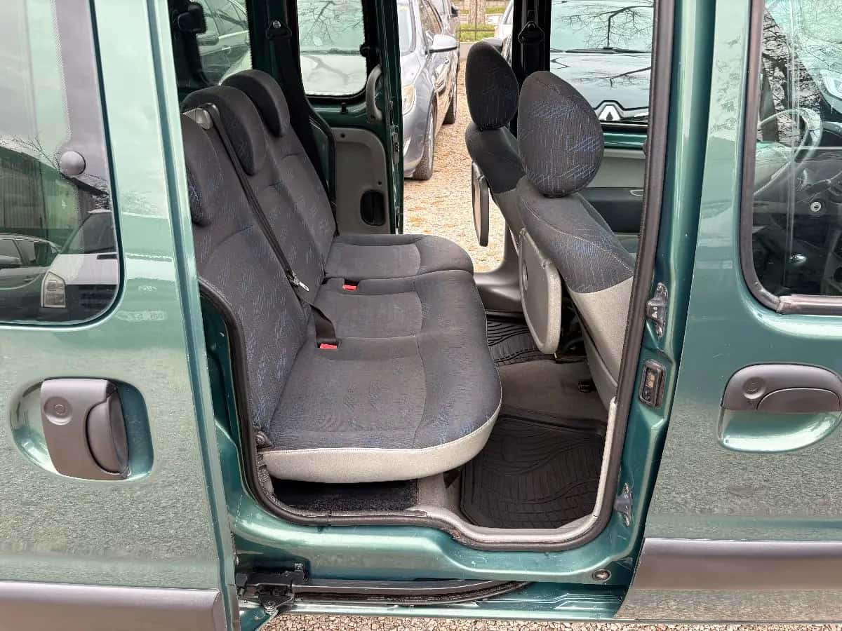 Renault Kangoo - fotografia 7