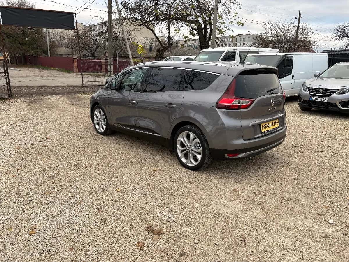 Renault Grand Scenic - фото 5