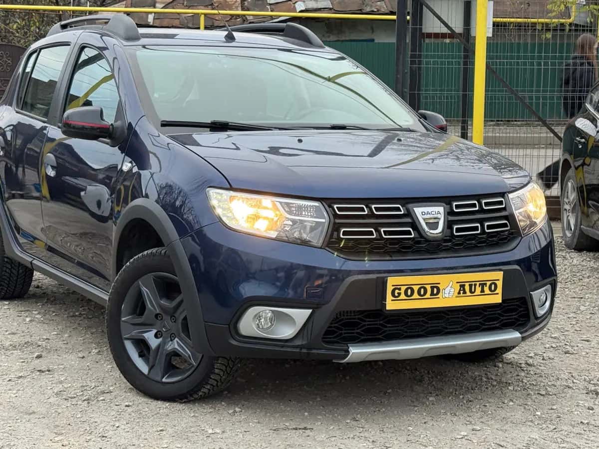 Dacia Sandero - fotografia 2