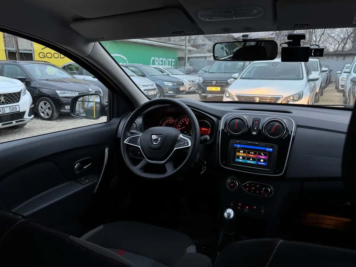 Dacia Sandero - fotografia 17