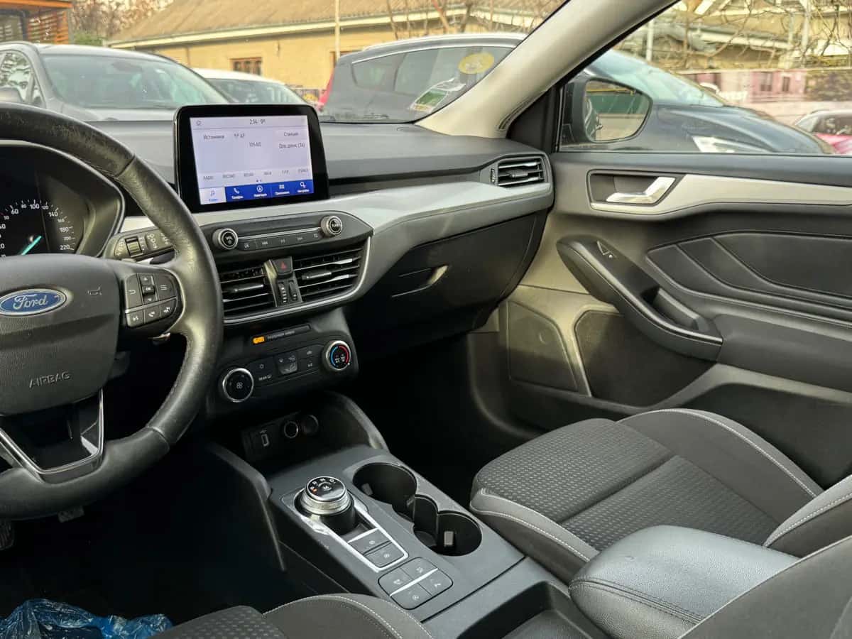 Ford Focus - фото 11