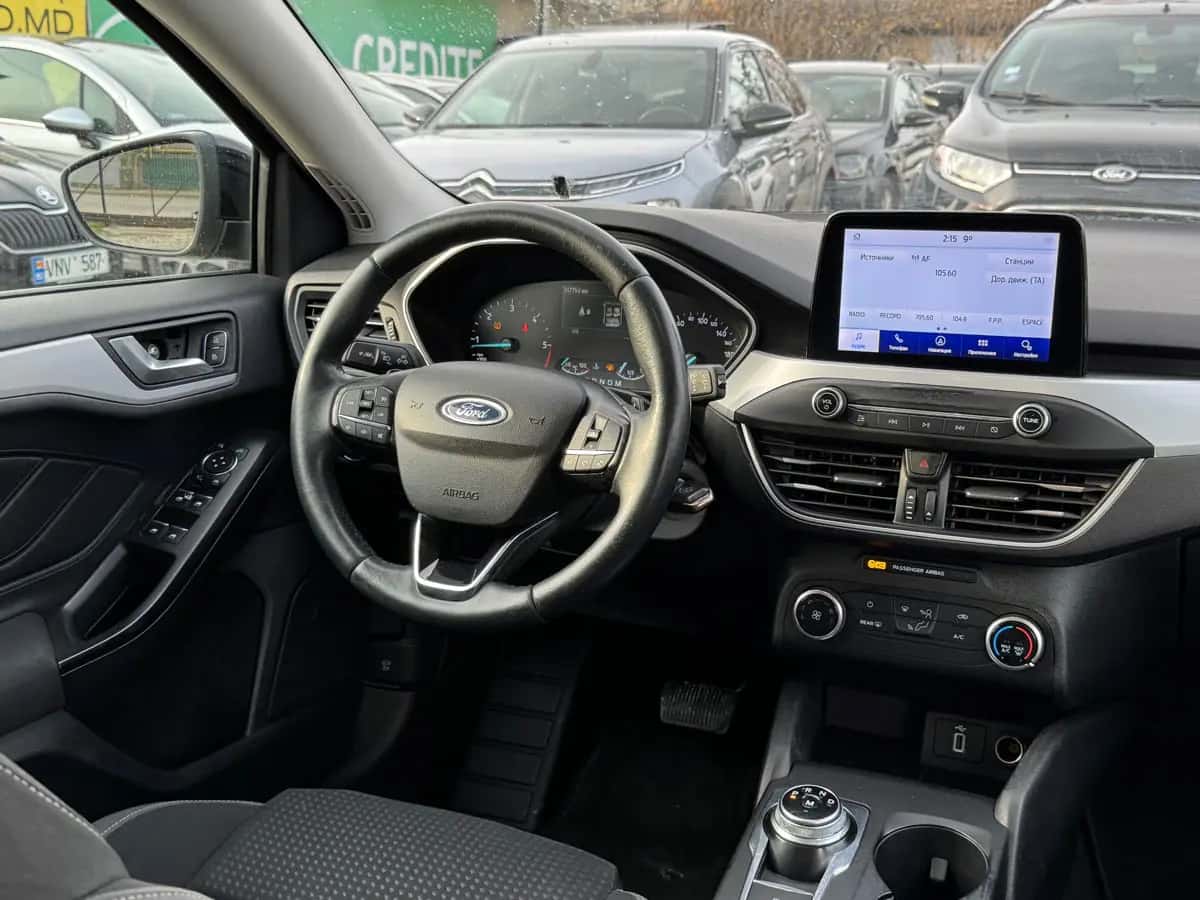 Ford Focus - фото 16