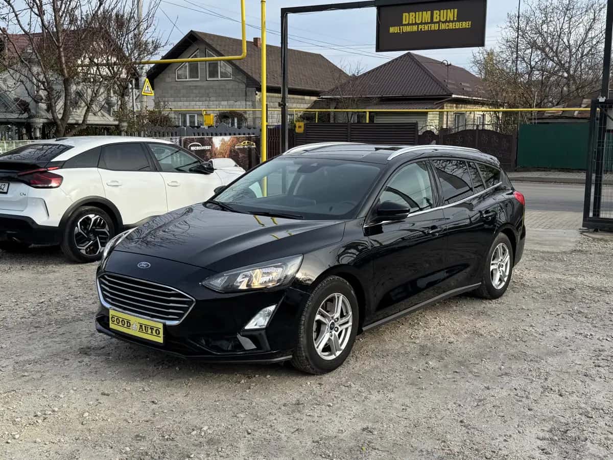 Ford Focus - фото 3