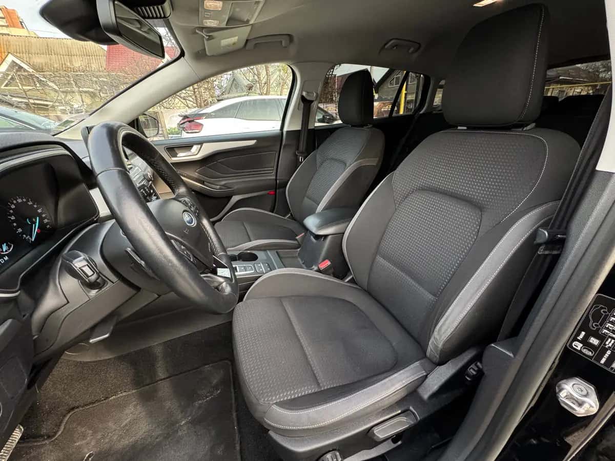 Ford Focus - фото 9