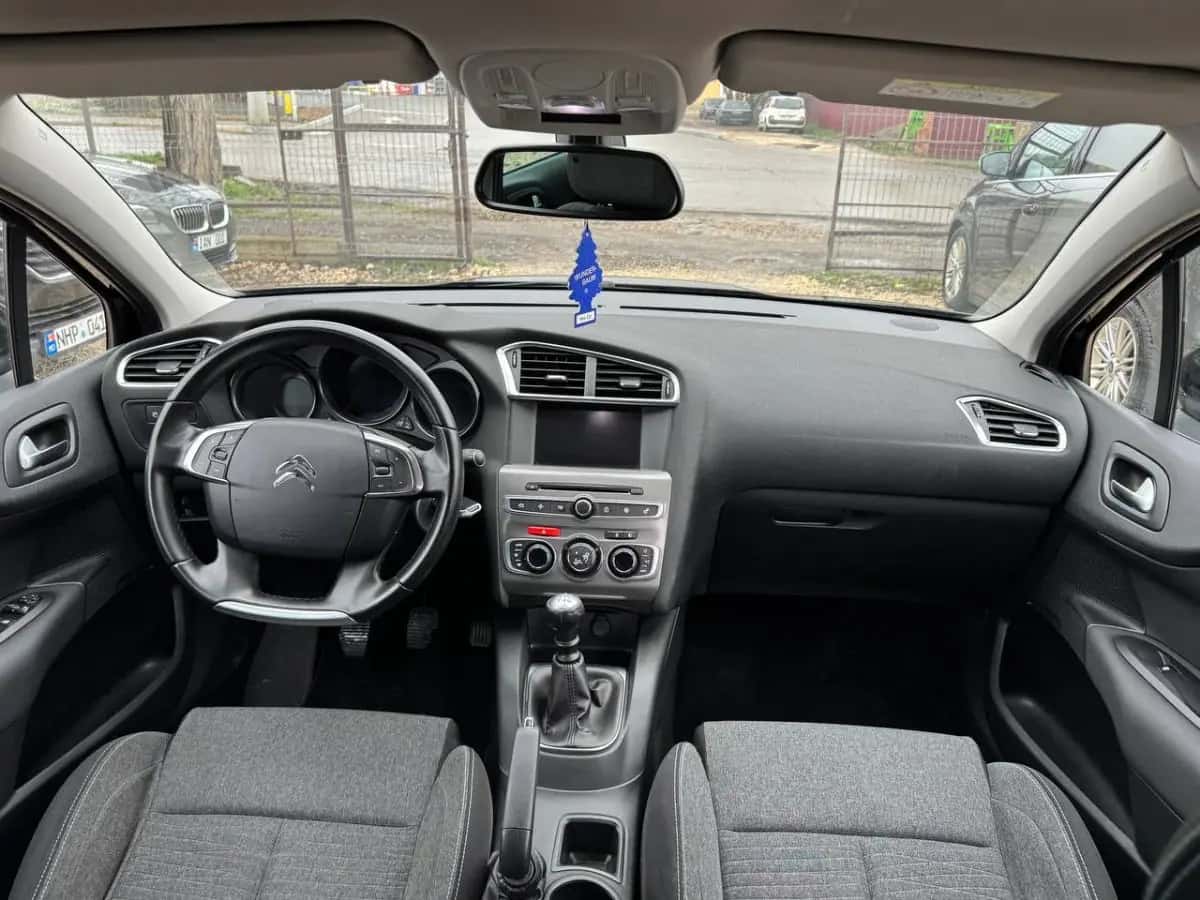 Citroen C4 - фото 9